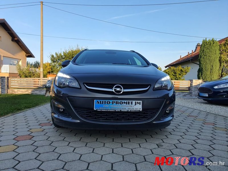 2014' Opel Astra Karavan photo #3