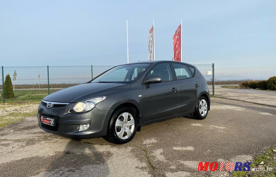 2010' Hyundai I30 1,6 Crdi photo #1