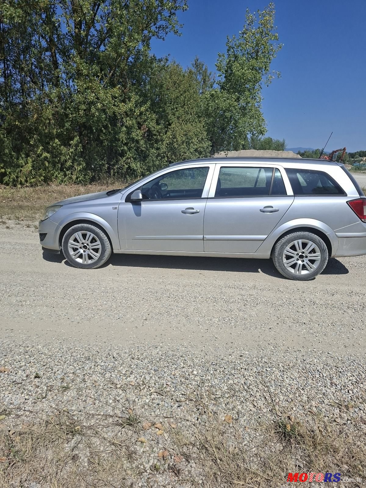 2009' Opel Astra Karavan photo #1