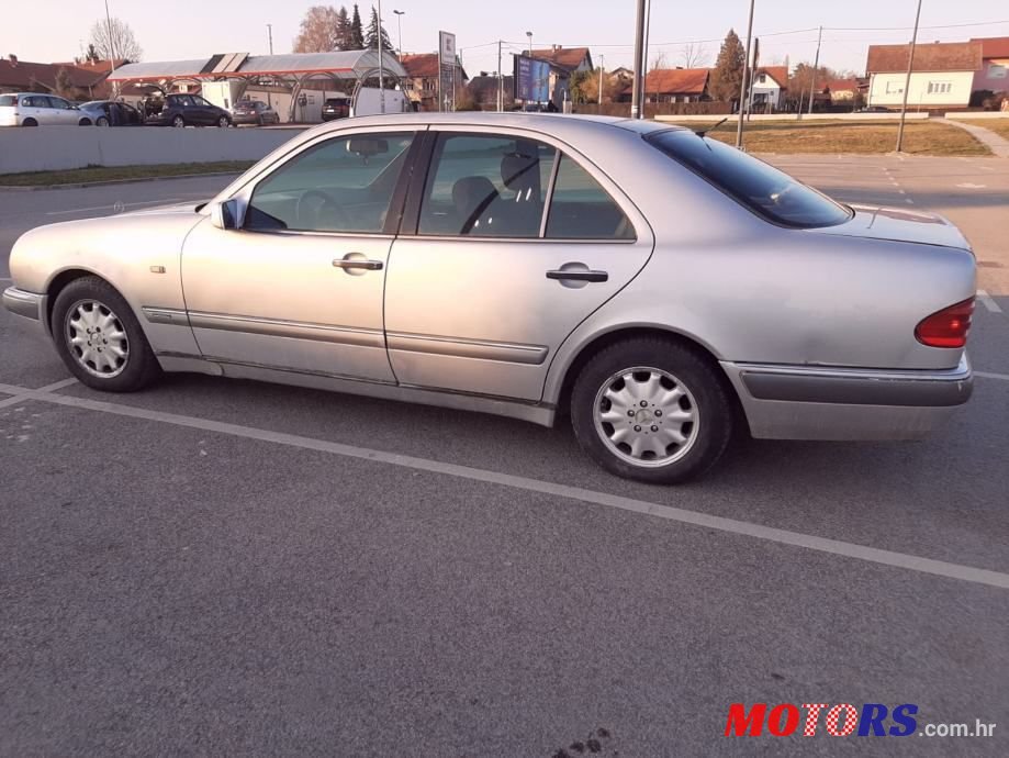 1996' Mercedes-Benz E-Klasa 200 photo #6