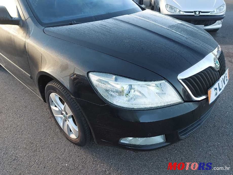 2013' Skoda Octavia photo #2