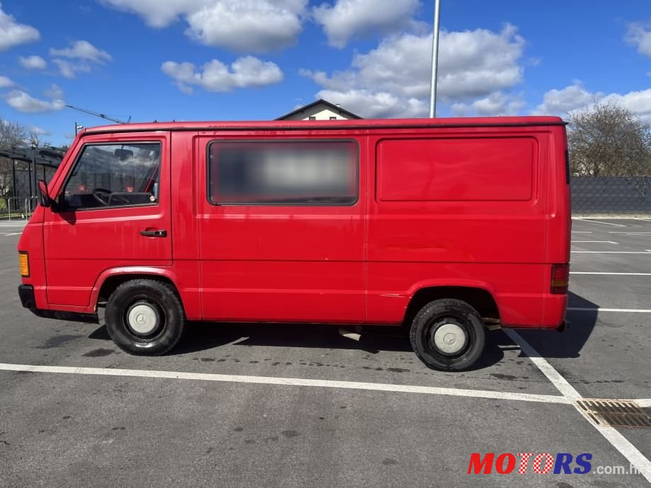 1994' Mercedes-Benz Mb-100 photo #2