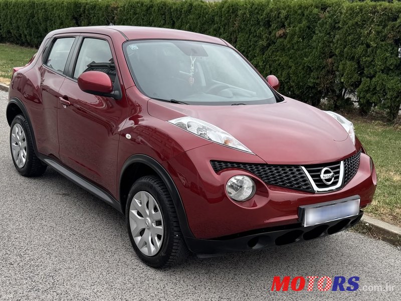 2010' Nissan Juke photo #2