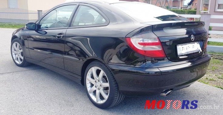 2006' Mercedes-Benz 220 CDI SPORT COUPE photo #1