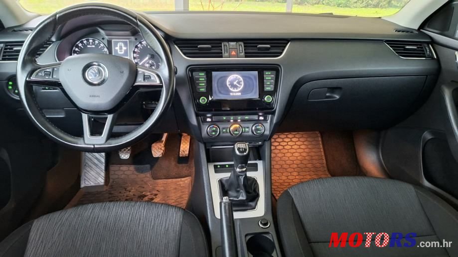 2017' Skoda Octavia Combi photo #4