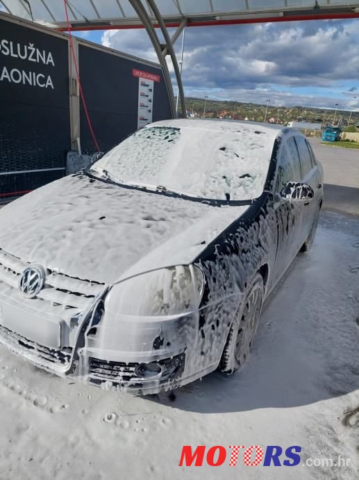 2007' Volkswagen Jetta photo #5