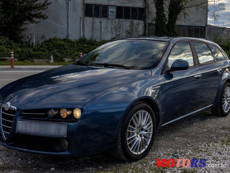2008' Alfa Romeo 159 Sw photo #3