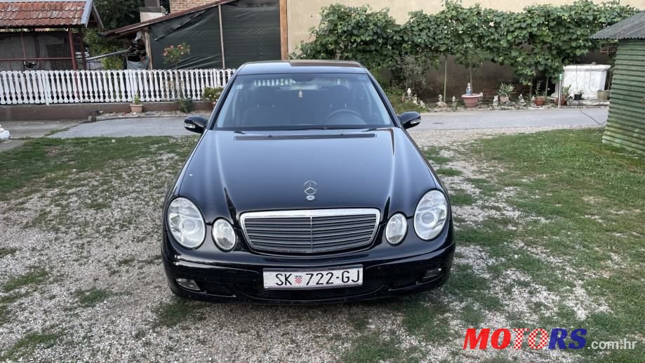 2002' Mercedes-Benz E-Klasa 220 Cdi Classic photo #5
