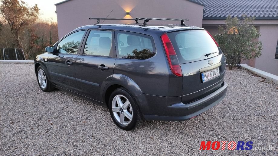 2006' Ford Focus Karavan photo #4