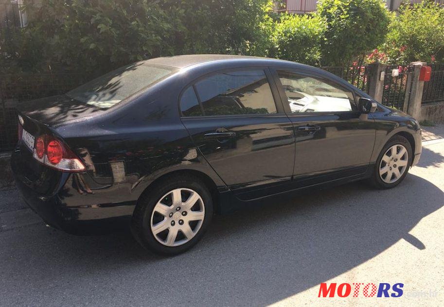 2009' Honda Civic Sedan 1.8 Ls photo #2