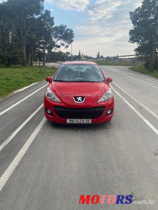 2009' Peugeot 207 1,4 photo #1