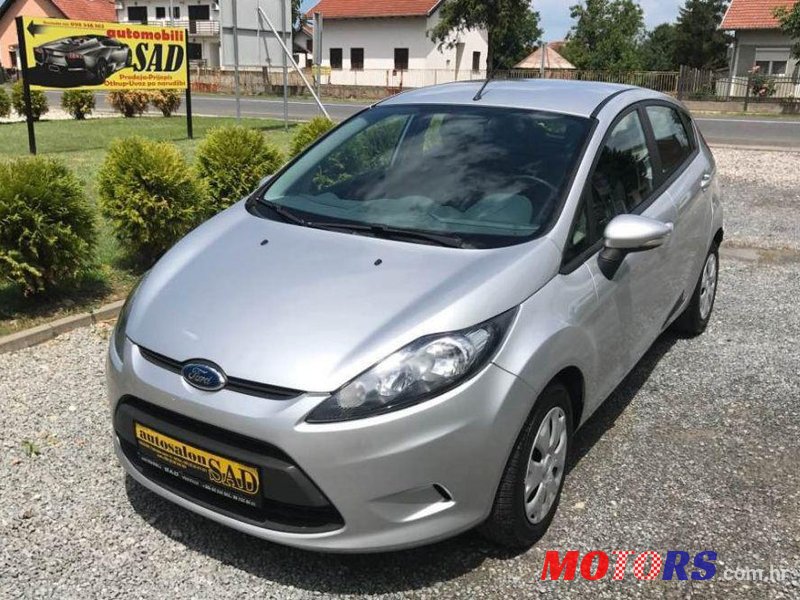 2010' Ford Fiesta 1,6 photo #2