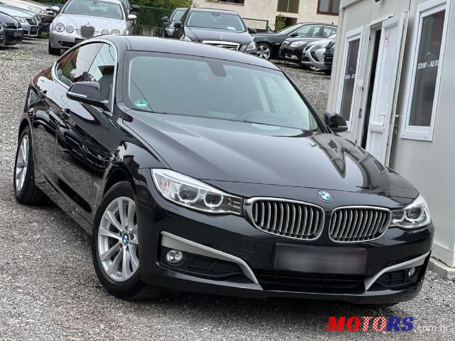 2015' BMW Serija 3 318D photo #1
