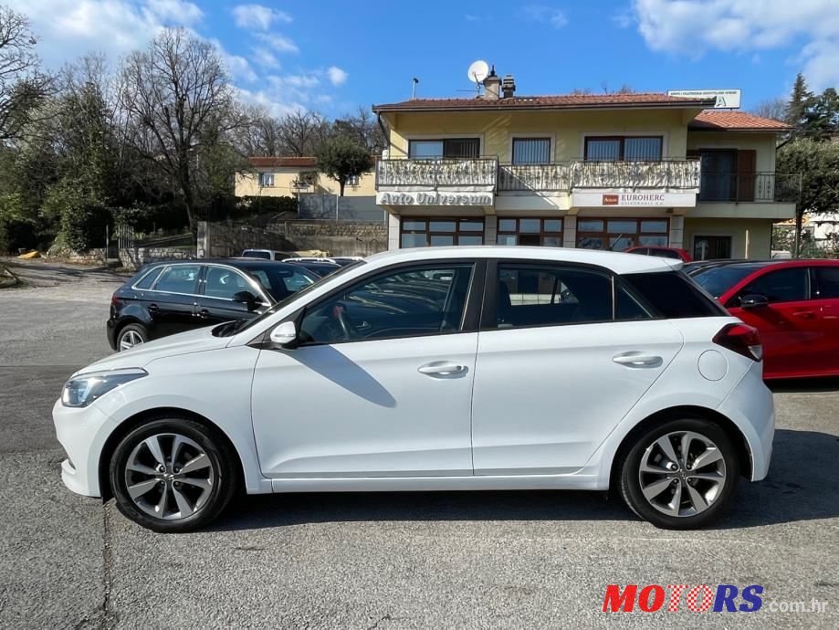 2015' Hyundai i20 1,2 photo #5