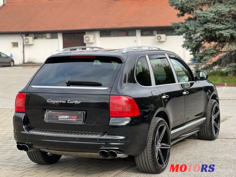 2005' Porsche Cayenne photo #6