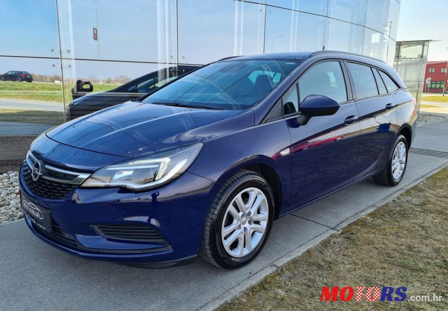 2016' Opel Astra 1.6 Cdti photo #1