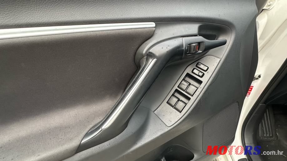 2013' Toyota Verso 2,0 D-4D photo #6