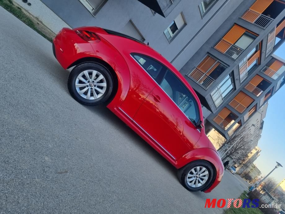 2012' Volkswagen Beetle 1,6 Tdi photo #6