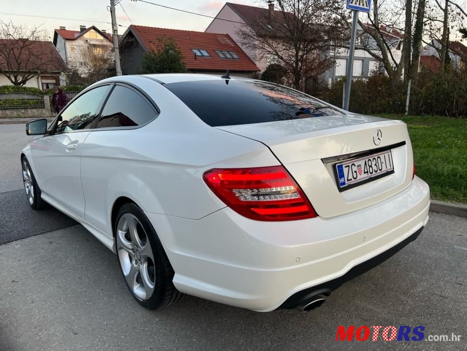 2013' Mercedes-Benz C-Klasa 220 photo #6