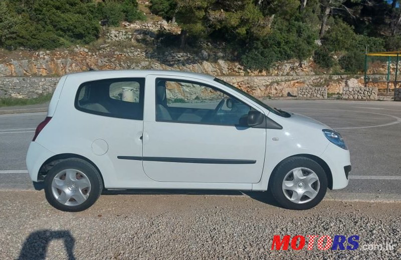 2010' Renault Twingo 1,2 photo #2