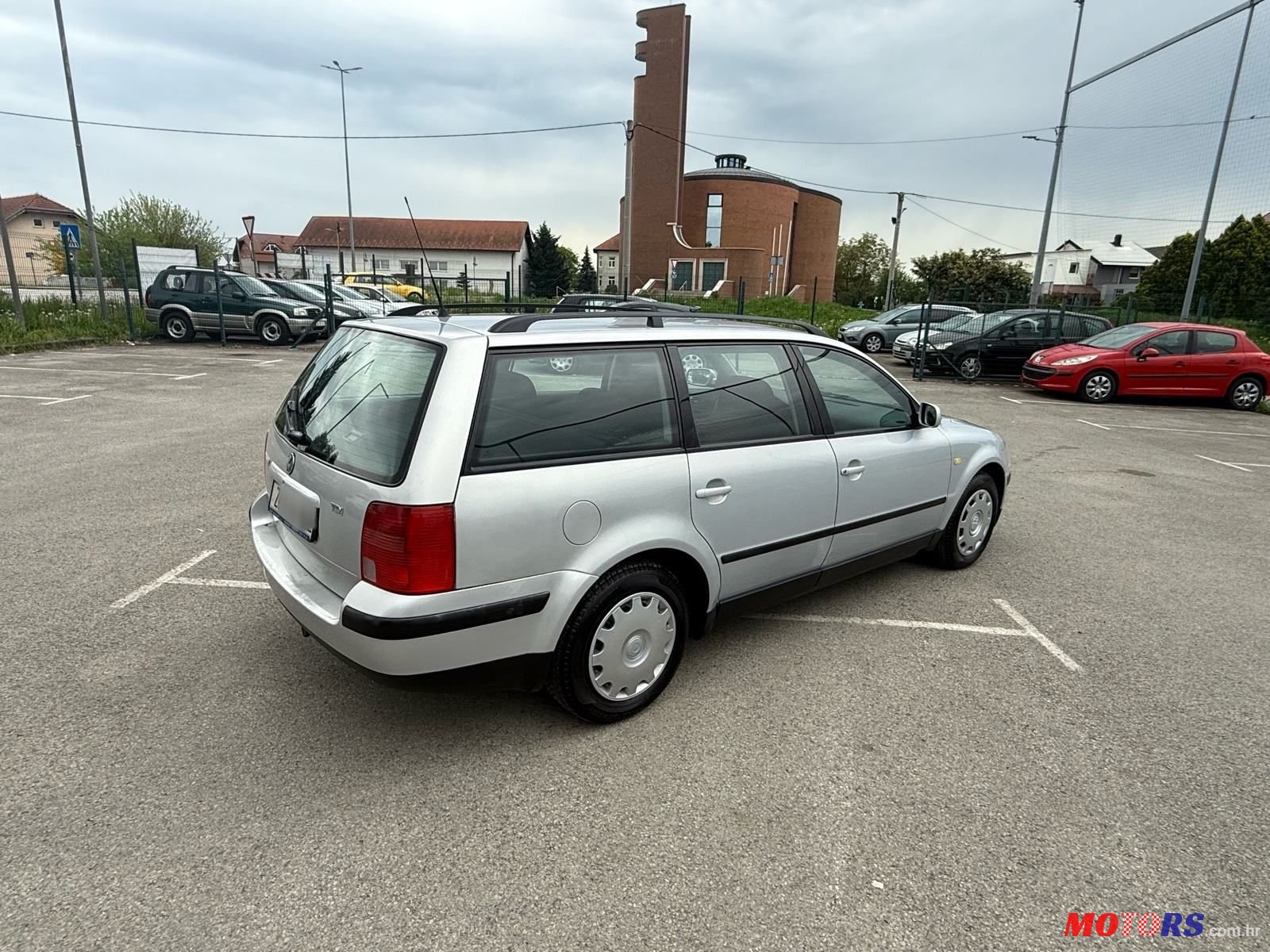 1999' Volkswagen Passat Variant photo #2