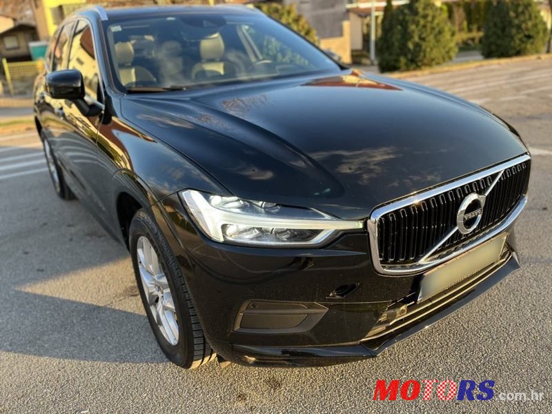 2019' Volvo XC60 D4 Awd photo #2