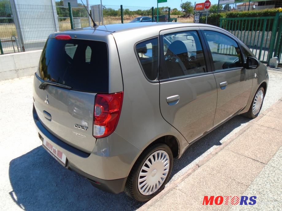 2010' Mitsubishi Colt 1,1 photo #5