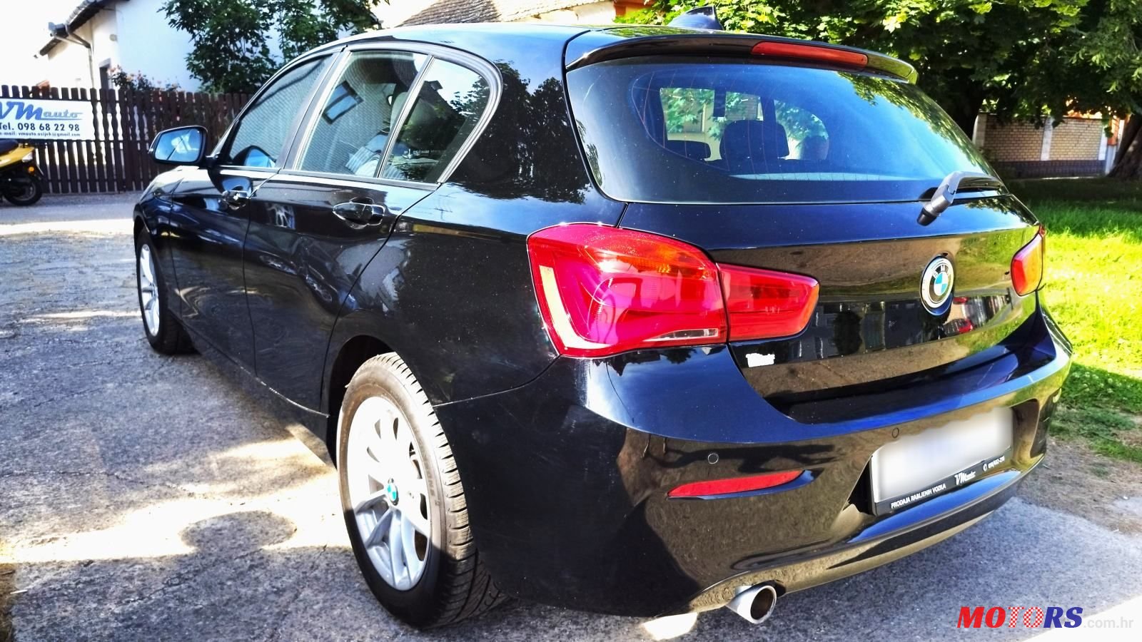 2015' BMW Serija 1 116D photo #3