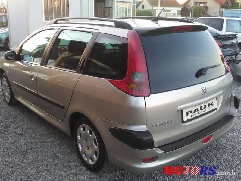 2005' Peugeot 206 Break 206 1,4 Hdi photo #1