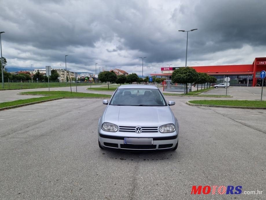 2001' Volkswagen Golf 4 photo #2