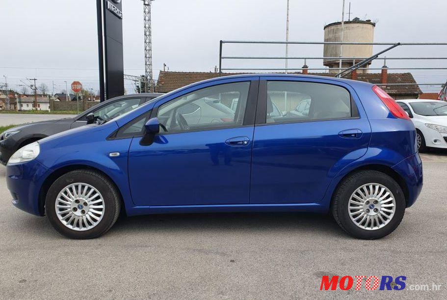 2006' Fiat Grande Punto 1,4 16V photo #1