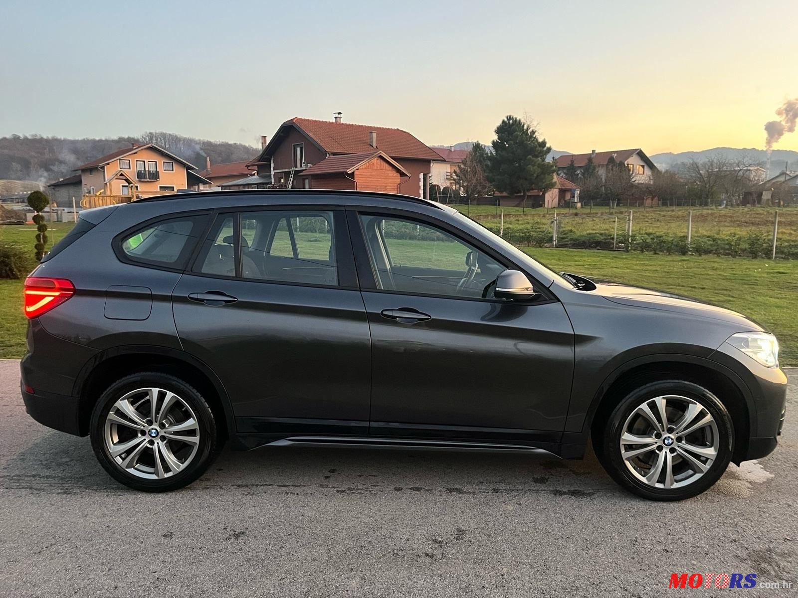 2016' BMW X1 20D photo #6