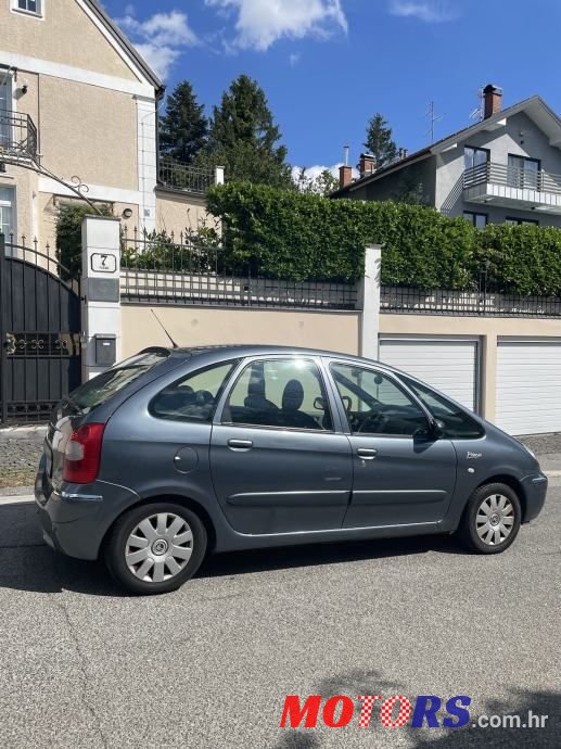 2006' Citroen Xsara Picasso 1,6 Hdi photo #3
