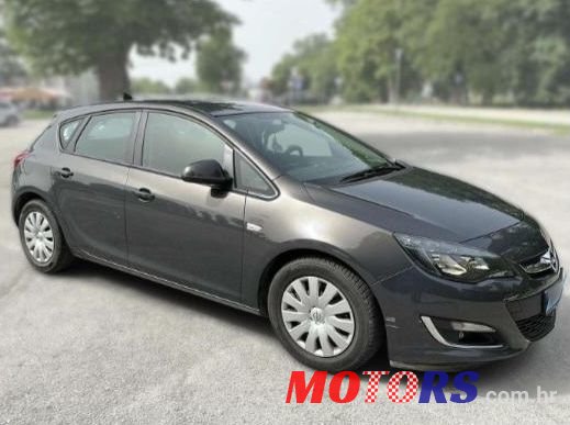 2013' Opel Astra 1,7 Cdti Classic photo #2