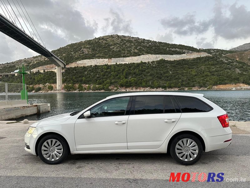 2017' Skoda Octavia Combi photo #4