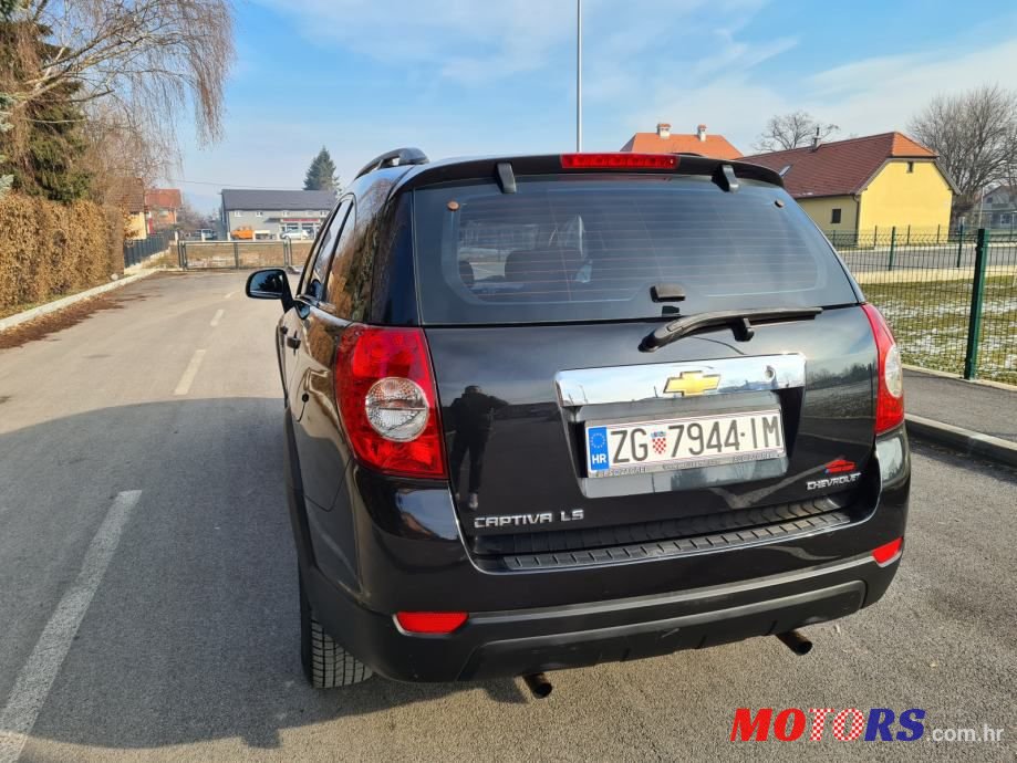 2009' Chevrolet Captiva 2,0 D photo #6