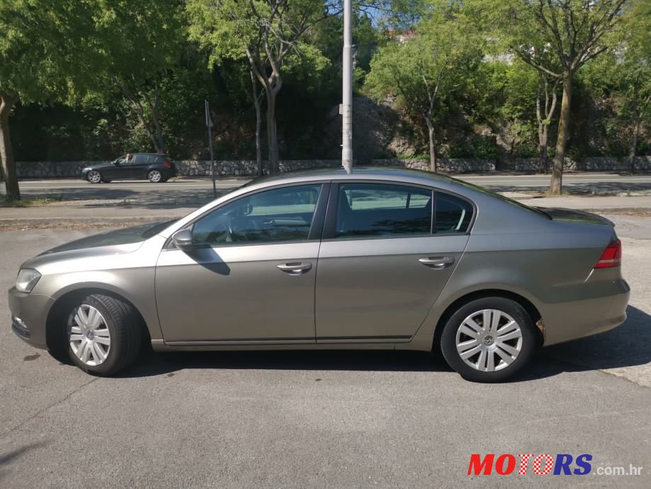 2013' Volkswagen Passat 1,6 Tdi photo #2