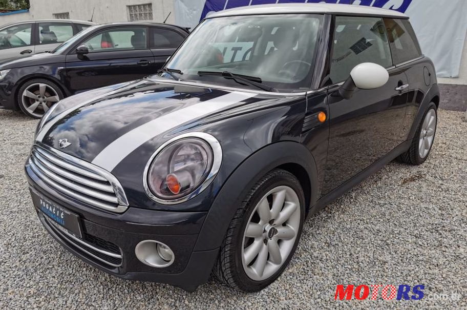 2008' MINI Cooper Cooper D photo #1