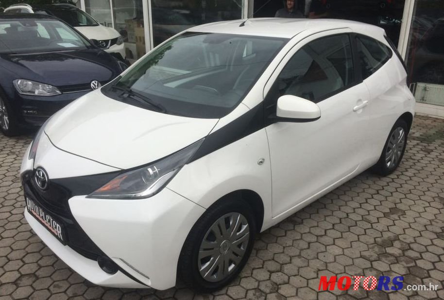 2015' Toyota Aygo 1,0 Vvt-I photo #1