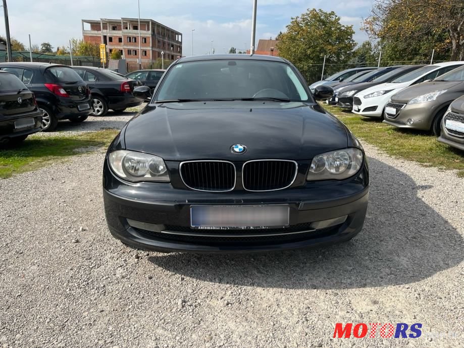 2009' BMW Serija 1 116D photo #2