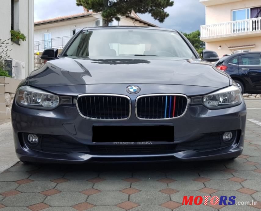 2013' BMW Serija 3 318D photo #1