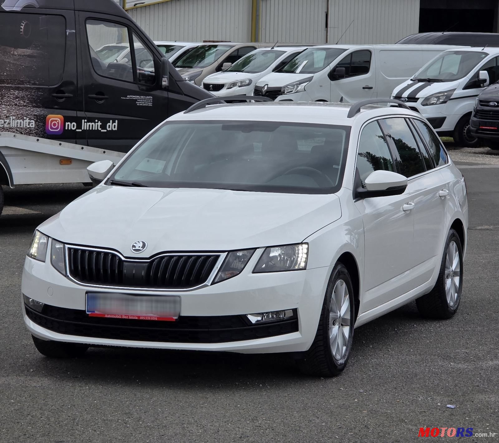 2019' Skoda Octavia Combi photo #1