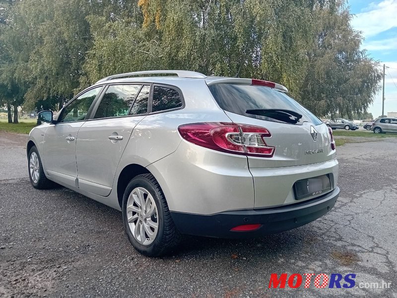 2015' Renault Megane Grandtour Dci photo #4