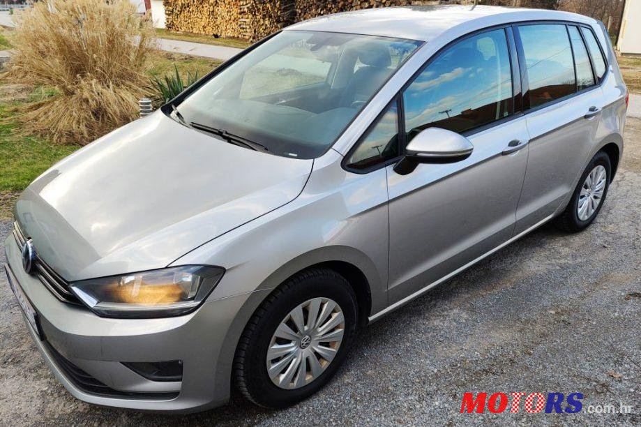 2014' Volkswagen Golf Sportsvan 1.6 Tdi photo #1