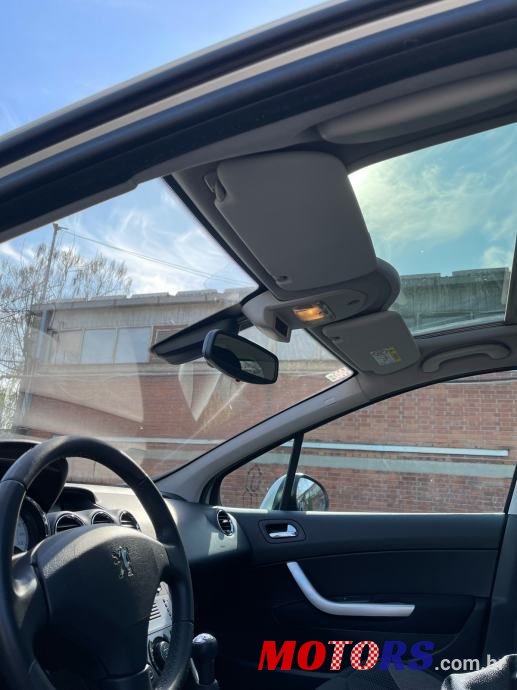 2008' Peugeot 308 photo #6