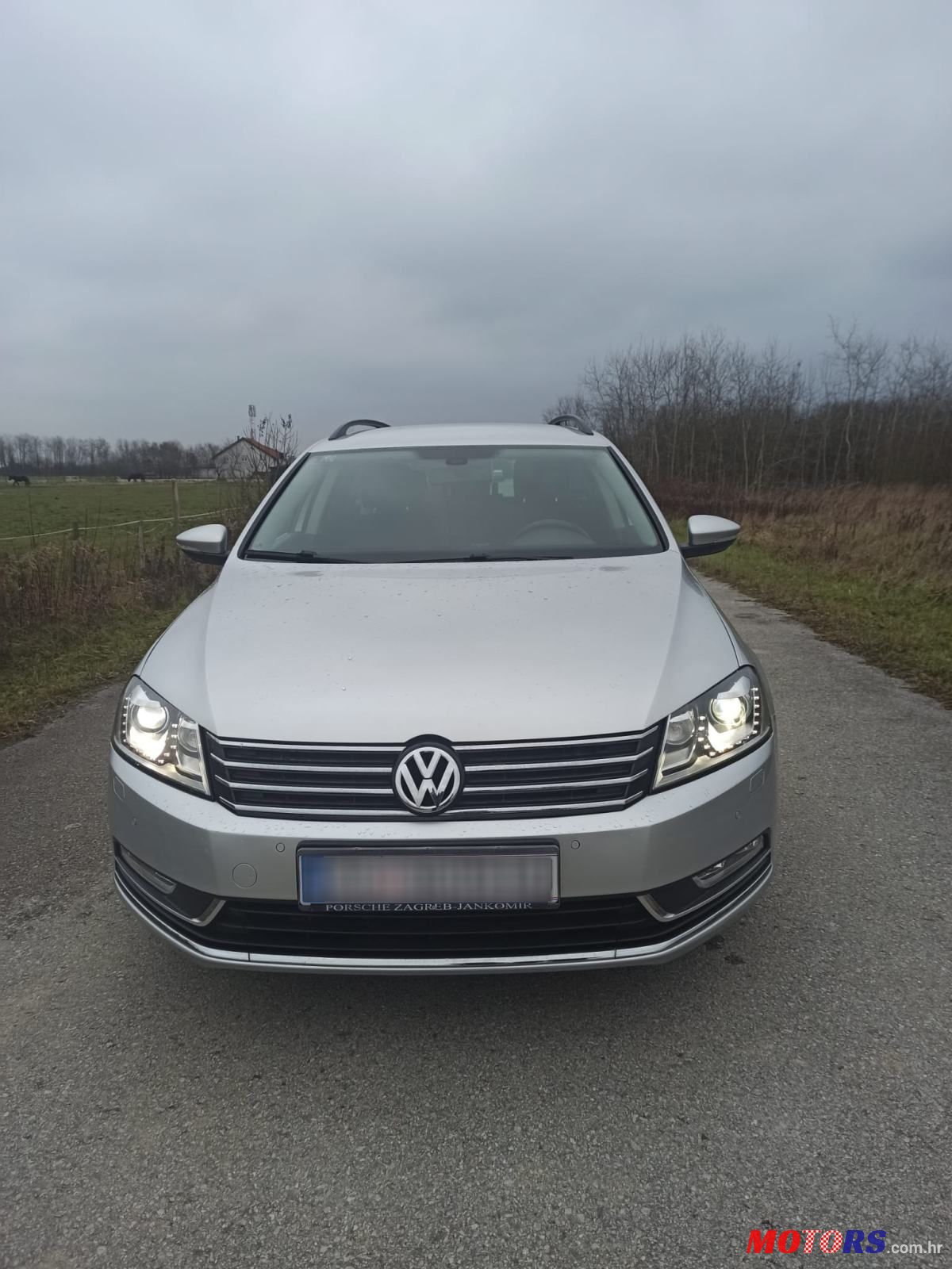 2013' Volkswagen Passat Variant photo #5