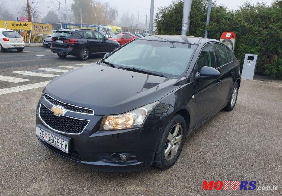 2011' Chevrolet Cruze 1,6 Ls photo #1