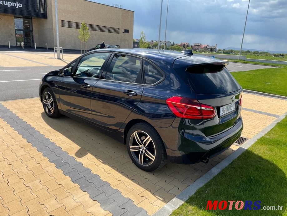 2015' BMW Serija 2 218D photo #6