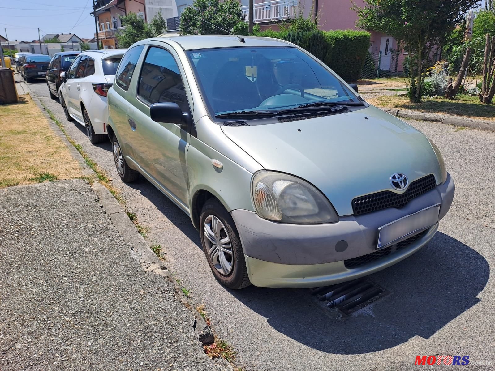 2002' Toyota Yaris 1,0 Vvt-I photo #1