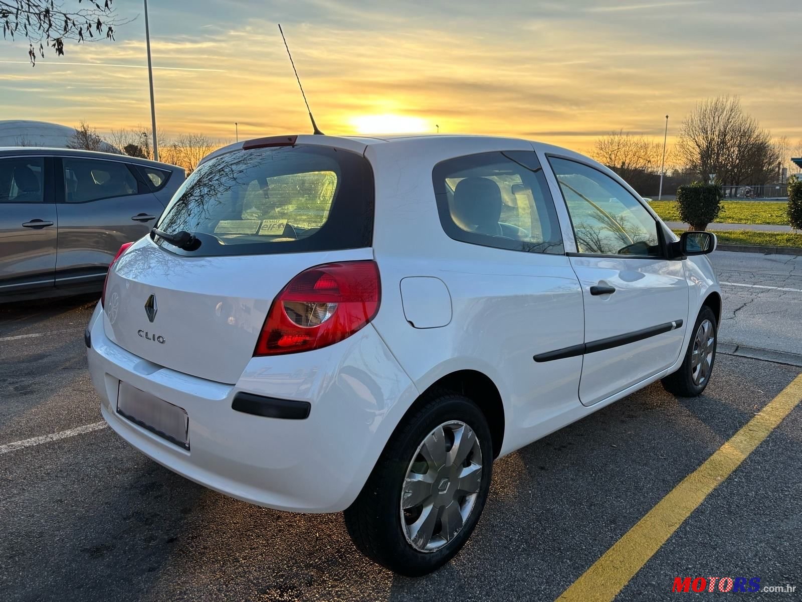 2008' Renault Clio 1,2 photo #1